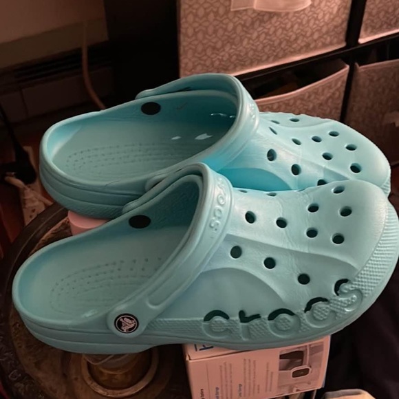 Crocs - Picture 1 of 3
